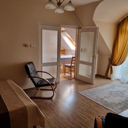 Koerteszirom Apartman Eger Luaran gambar